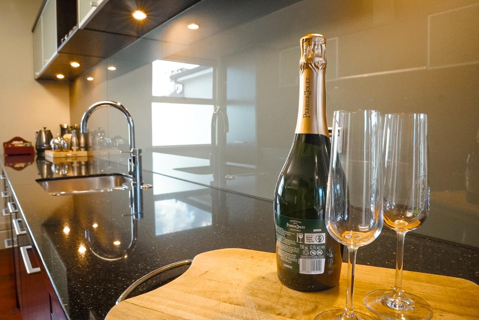 נאפייר The Dome Boutique Apartments מראה חיצוני תמונה